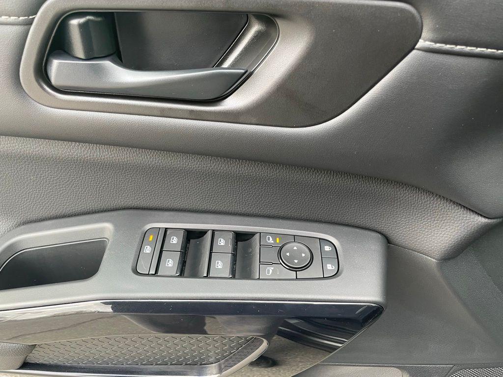 new 2026 Nissan Pathfinder car, priced at $40,260