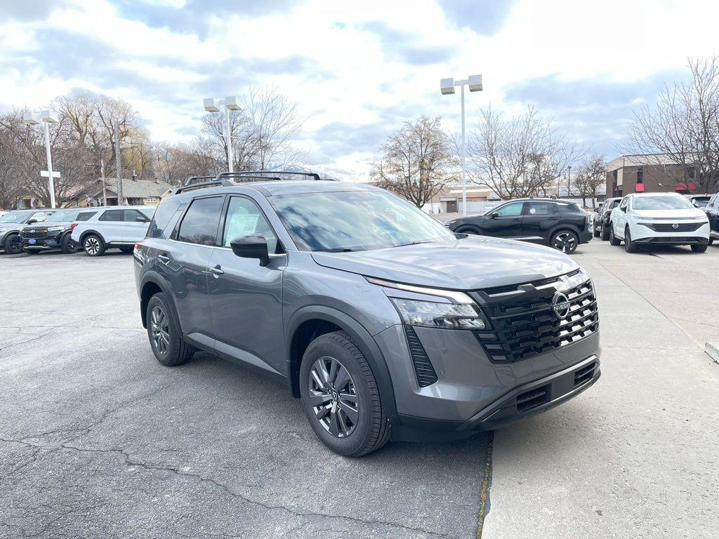 new 2026 Nissan Pathfinder car, priced at $40,260