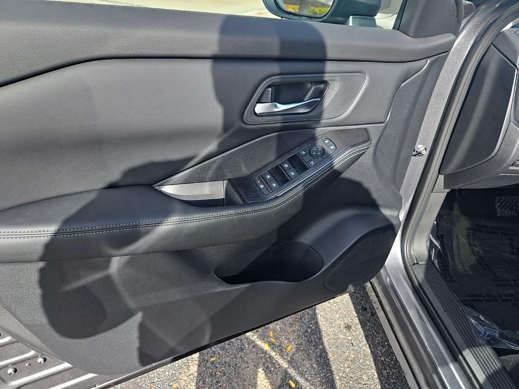 new 2026 Nissan Rogue car, priced at $28,185