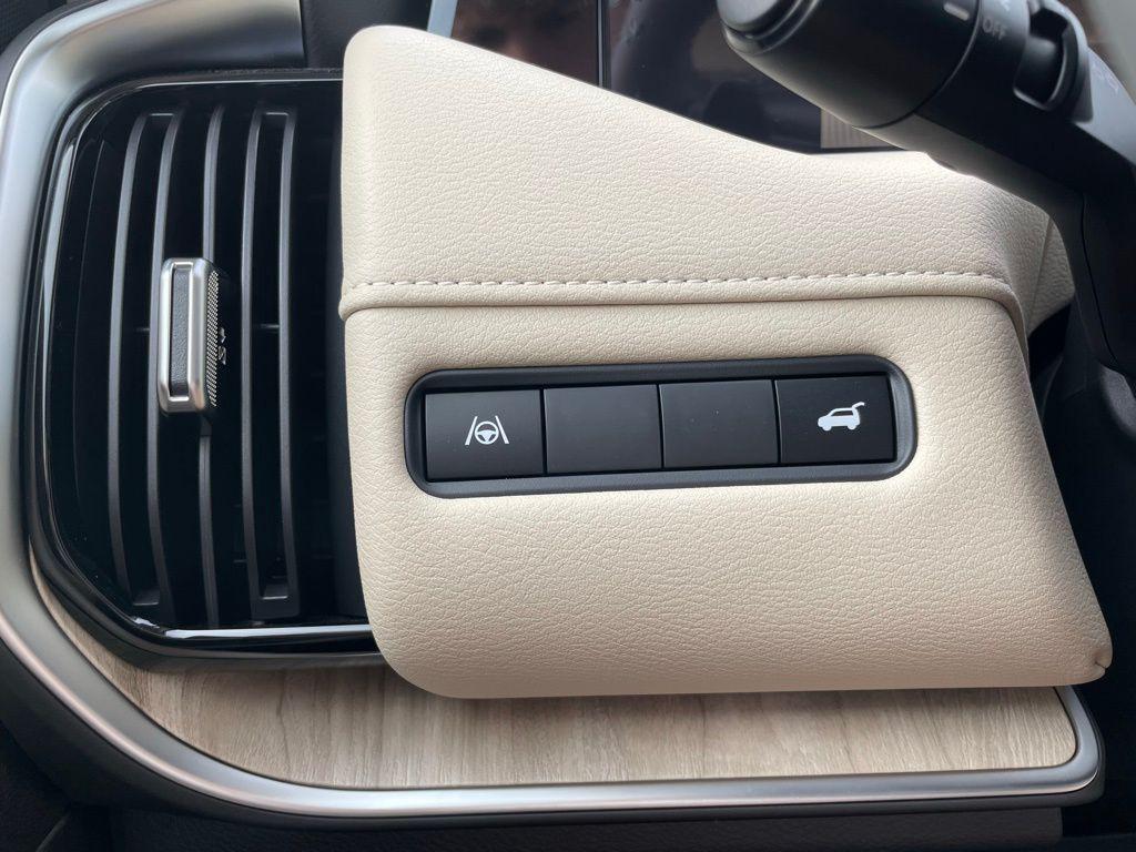 new 2026 Nissan Armada car, priced at $72,650