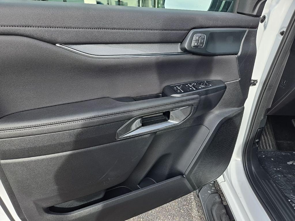 new 2025 Ford Ranger car, priced at $49,030