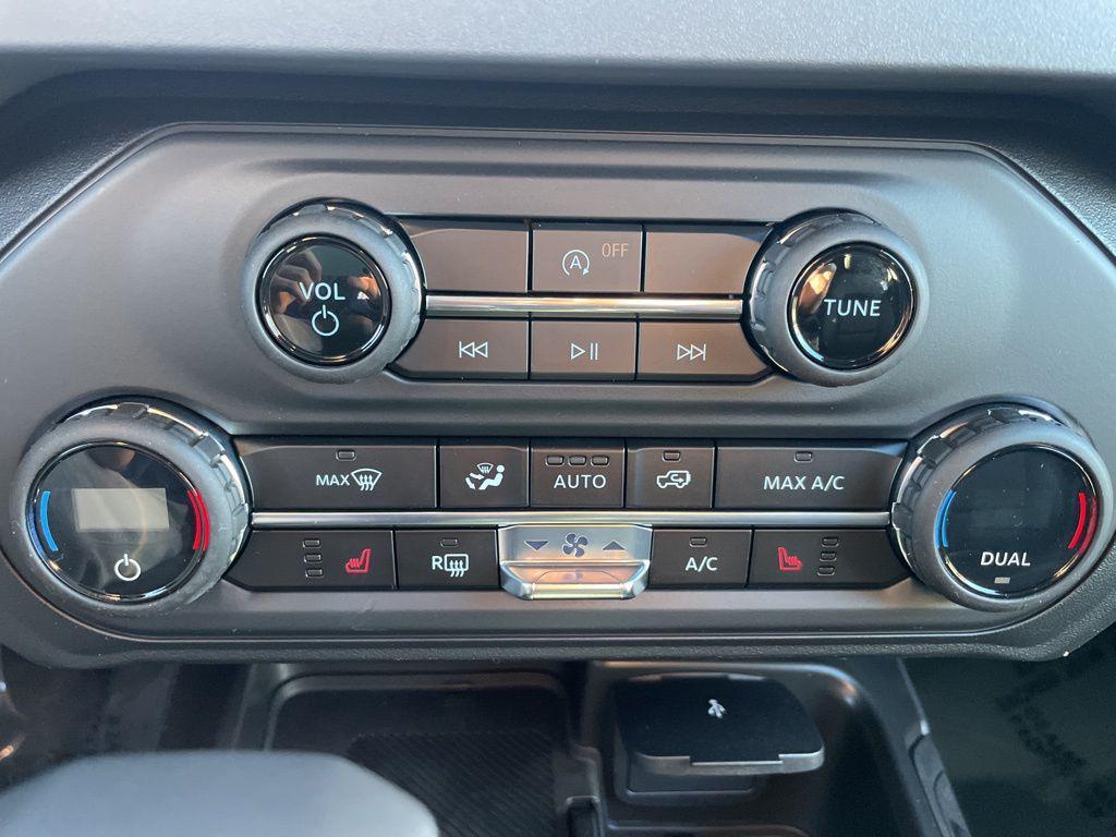 new 2025 Ford Bronco car, priced at $45,730