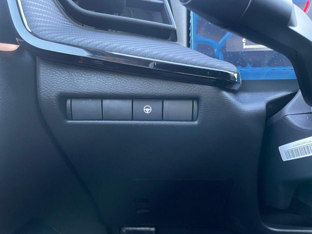 new 2026 Nissan Kicks car, priced at $28,982