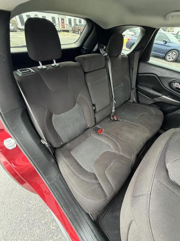 used 2019 Jeep Cherokee car, priced at $12,995