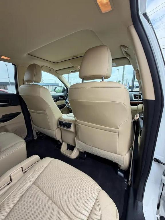 used 2017 Toyota Highlander car, priced at $23,995