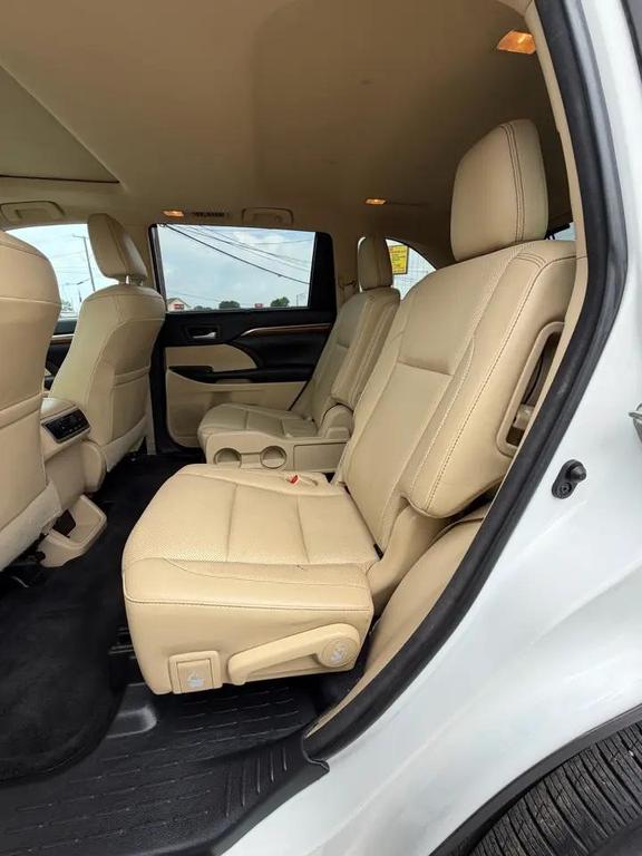 used 2017 Toyota Highlander car, priced at $23,995