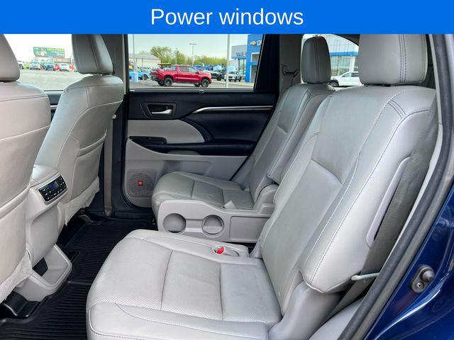 used 2016 Toyota Highlander car, priced at $18,997