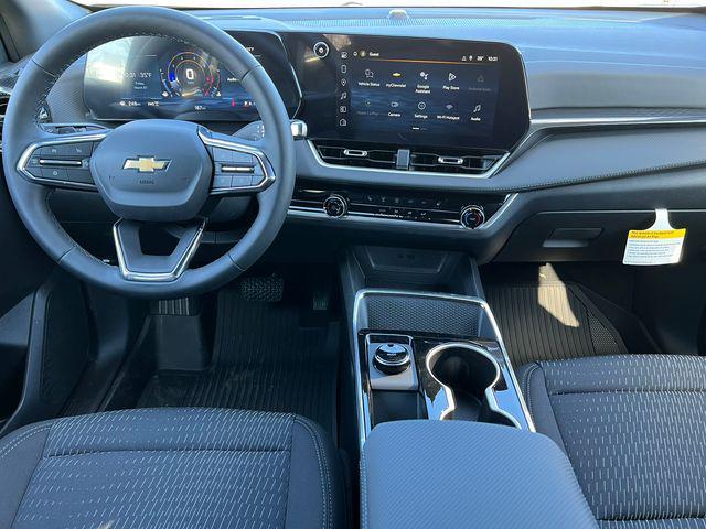 new 2026 Chevrolet Equinox car, priced at $32,270