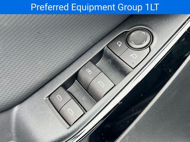 new 2026 Chevrolet Equinox car, priced at $31,636