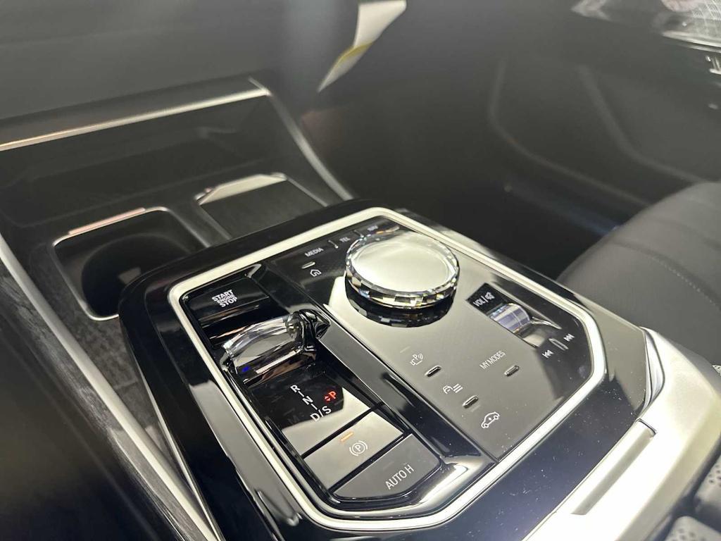 new 2026 BMW 760 car, priced at $141,075