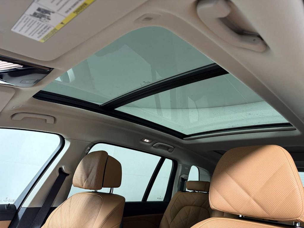 new 2026 BMW X7 car, priced at $90,155