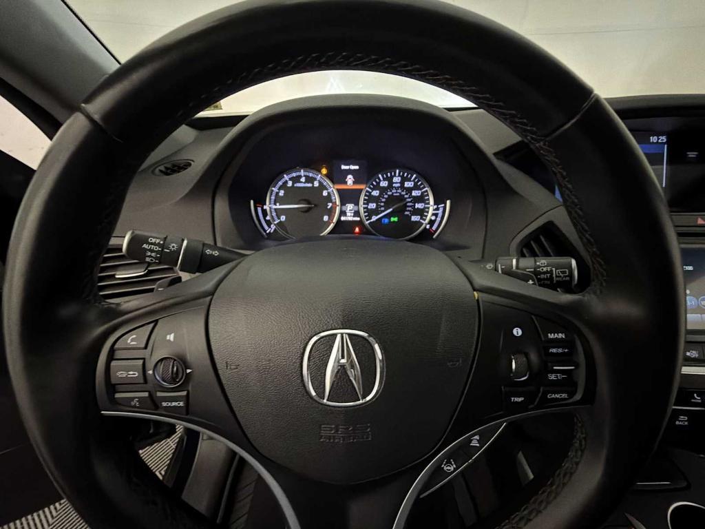 used 2020 Acura MDX car, priced at $27,498