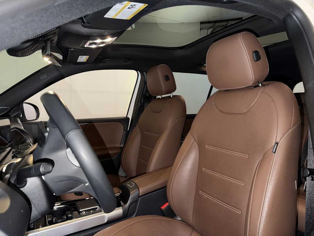 used 2022 Mercedes-Benz GLB 250 car, priced at $27,795