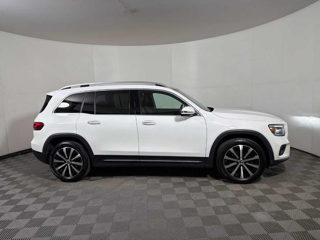 used 2022 Mercedes-Benz GLB 250 car, priced at $27,795