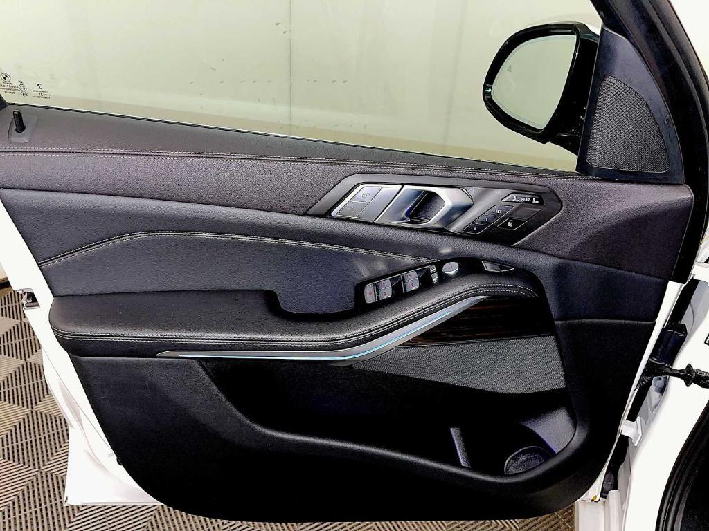 used 2021 BMW X7 car, priced at $36,698