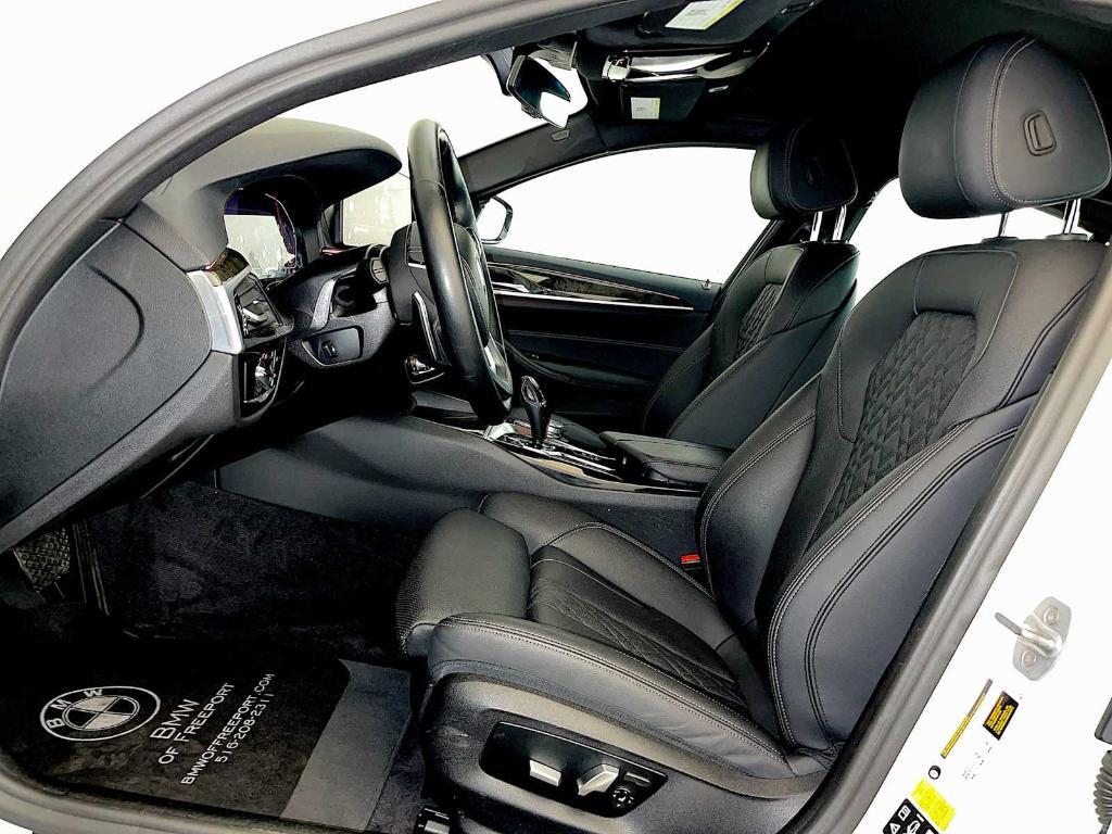 used 2023 BMW 540 car, priced at $42,998