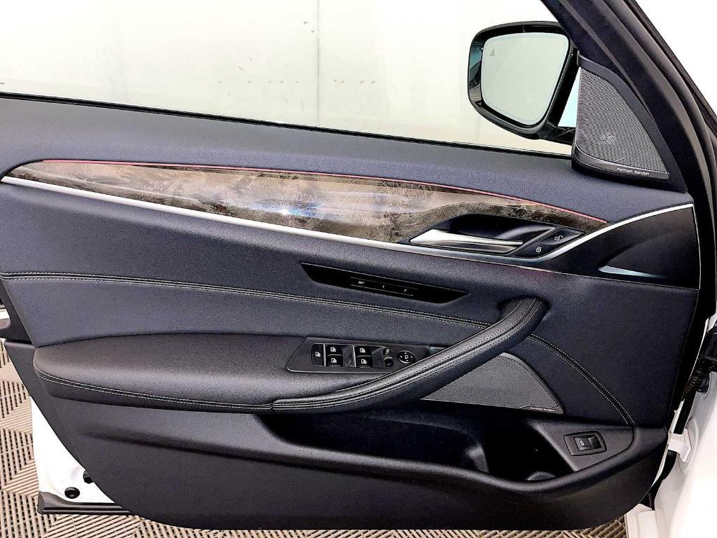 used 2023 BMW 540 car, priced at $42,998