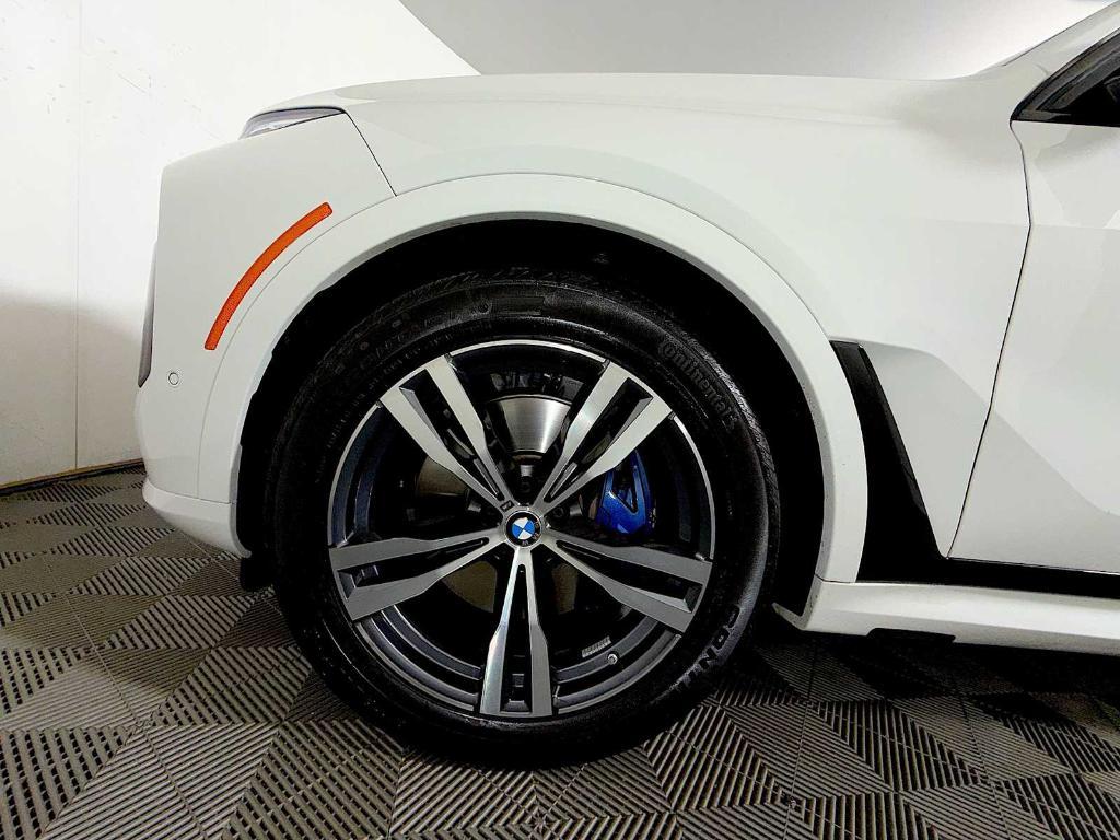 used 2025 BMW X7 car, priced at $99,998