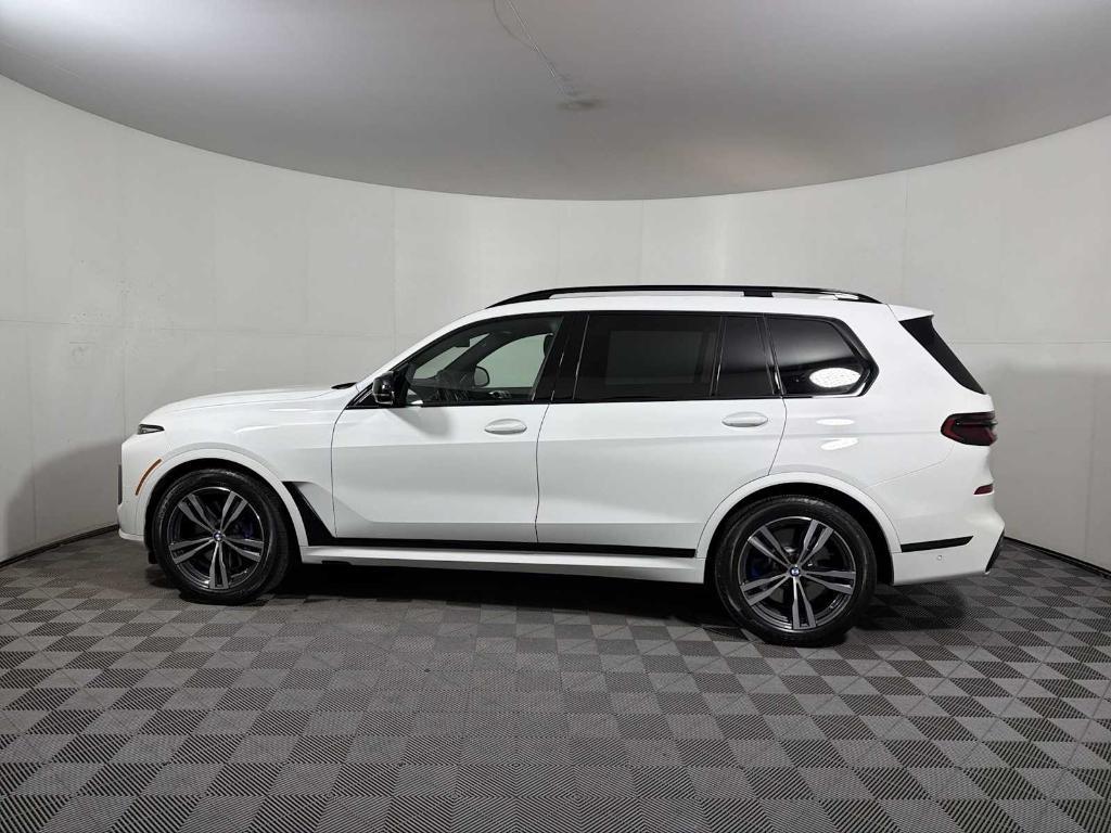 used 2025 BMW X7 car, priced at $99,998