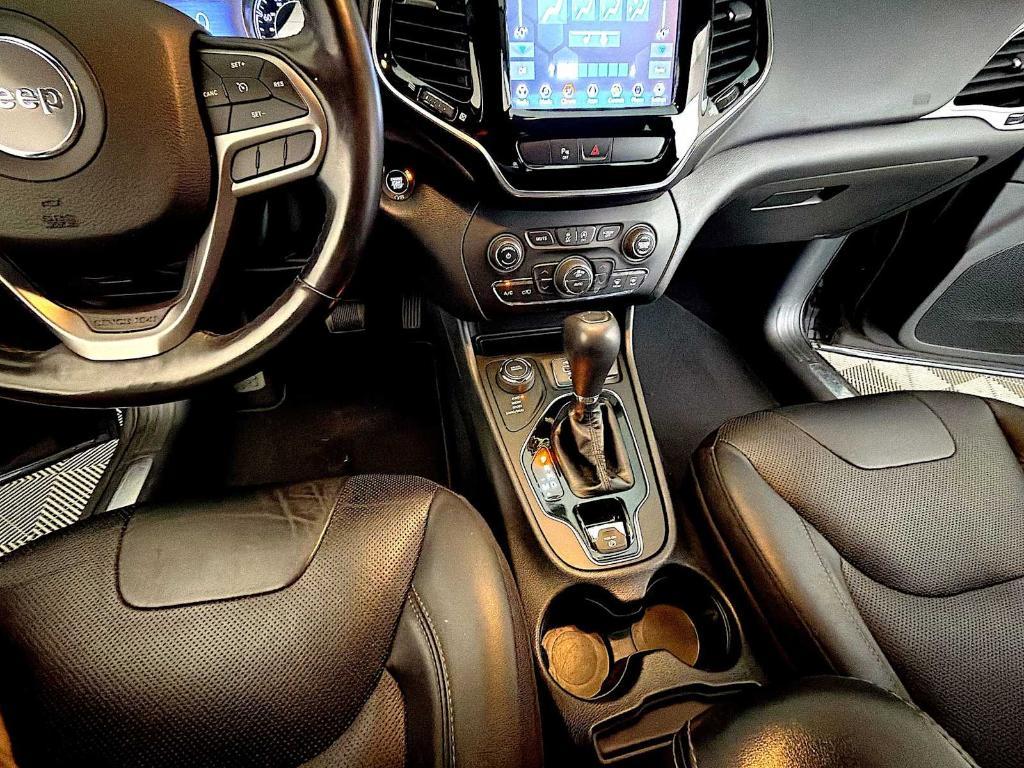 used 2020 Jeep Cherokee car, priced at $19,118
