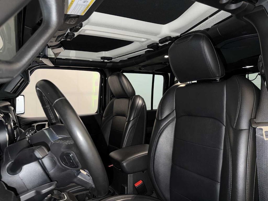 used 2022 Jeep Wrangler Unlimited car, priced at $28,173