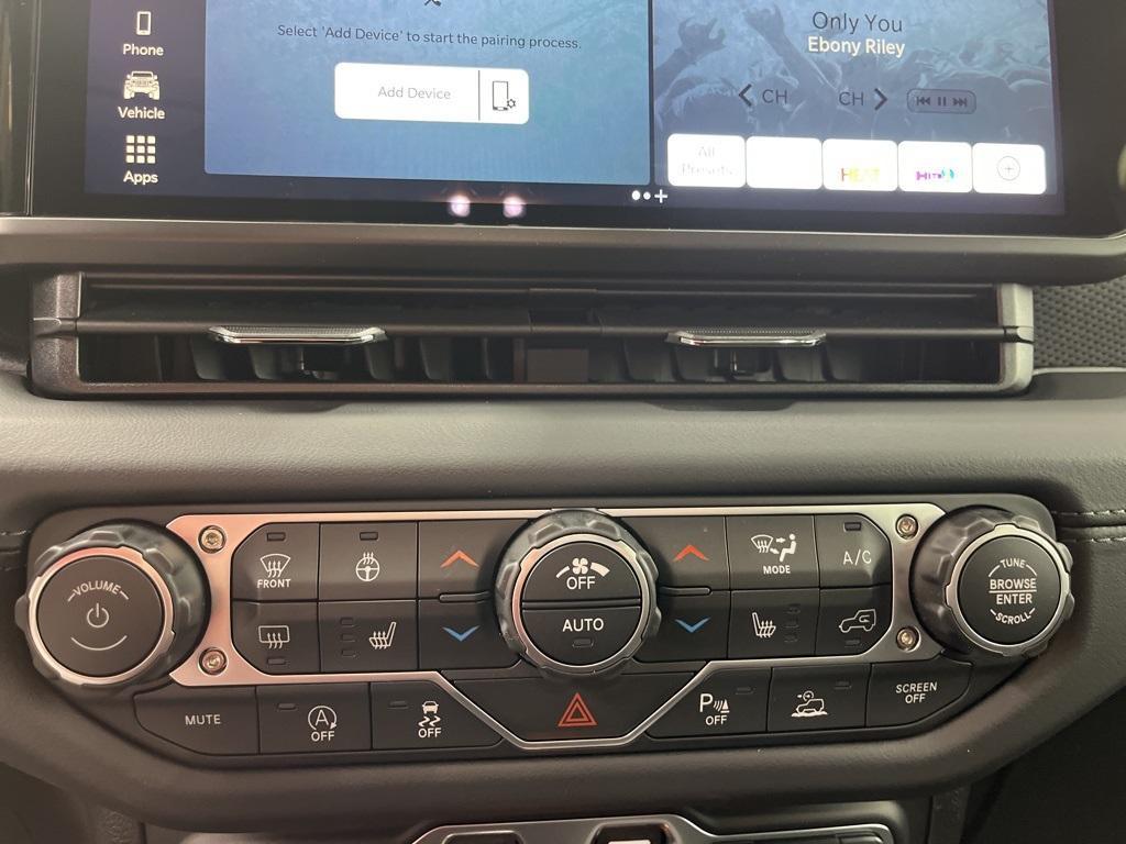 new 2026 Jeep Gladiator car, priced at $58,585