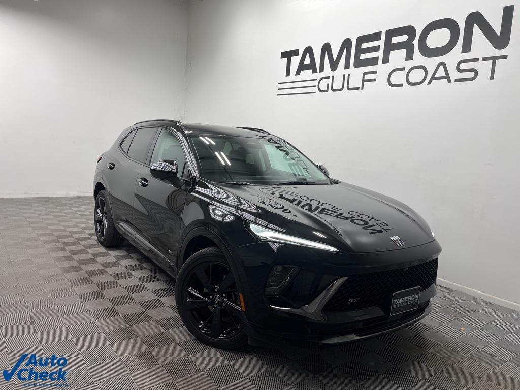 used 2025 Buick Envision car, priced at $29,500