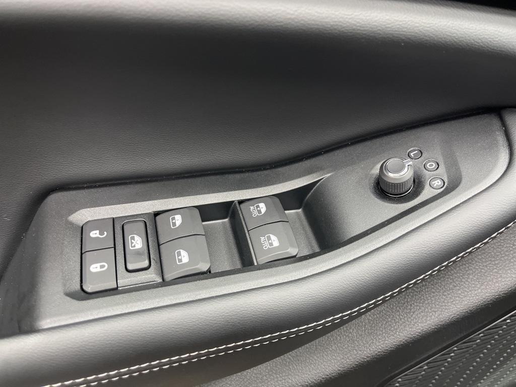 new 2025 Jeep Grand Cherokee car, priced at $42,661