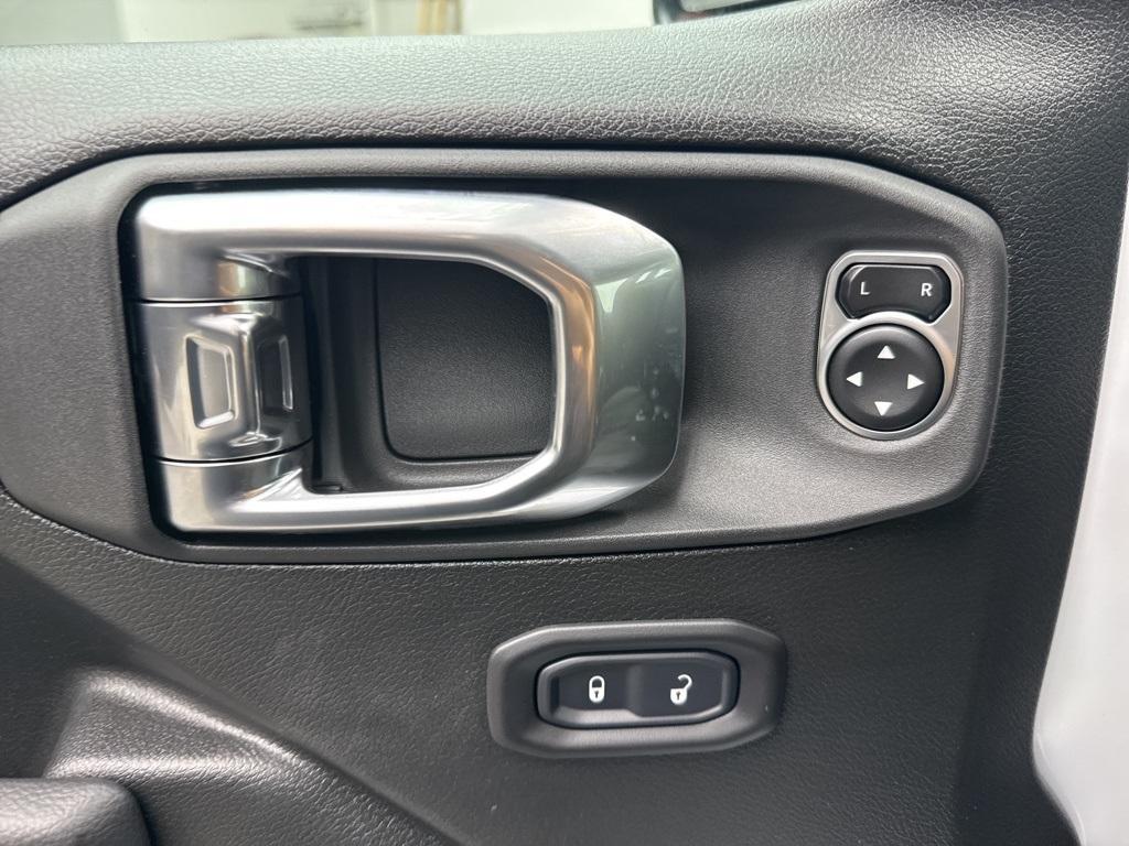 new 2026 Jeep Wrangler car, priced at $46,310