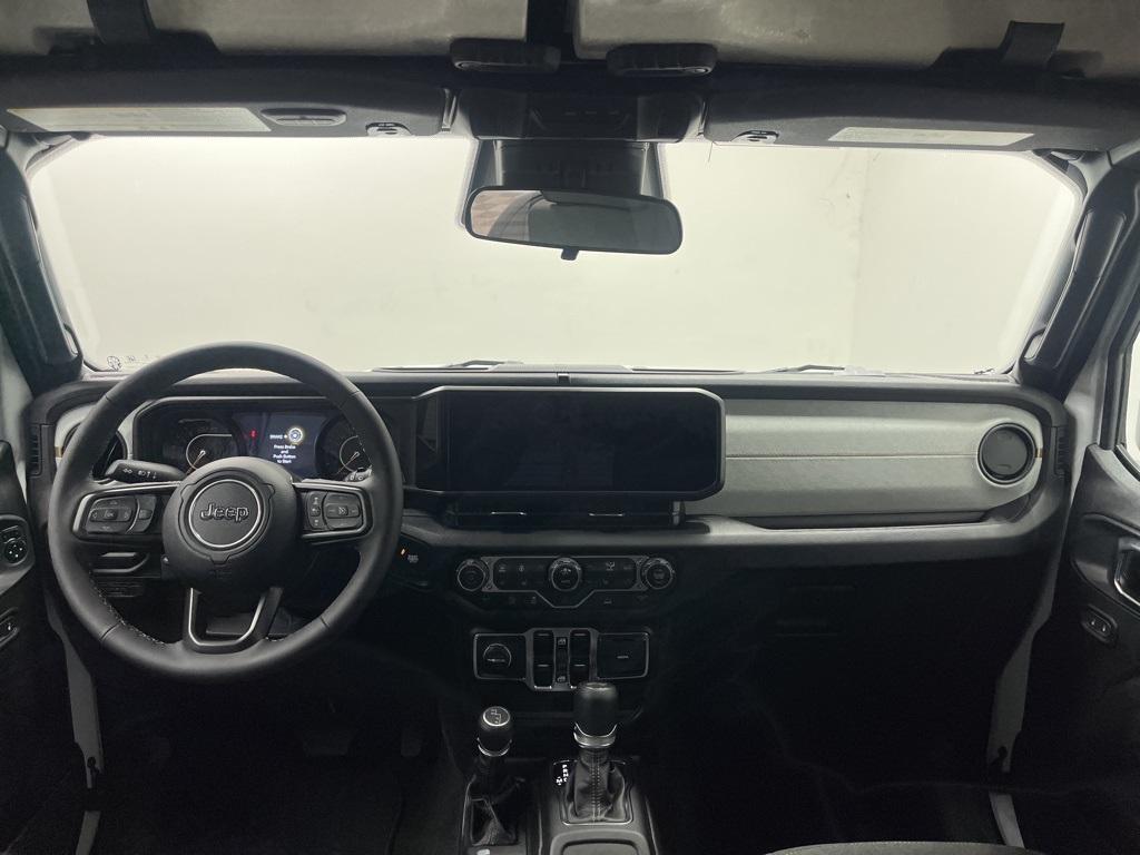 new 2025 Jeep Wrangler car, priced at $45,675