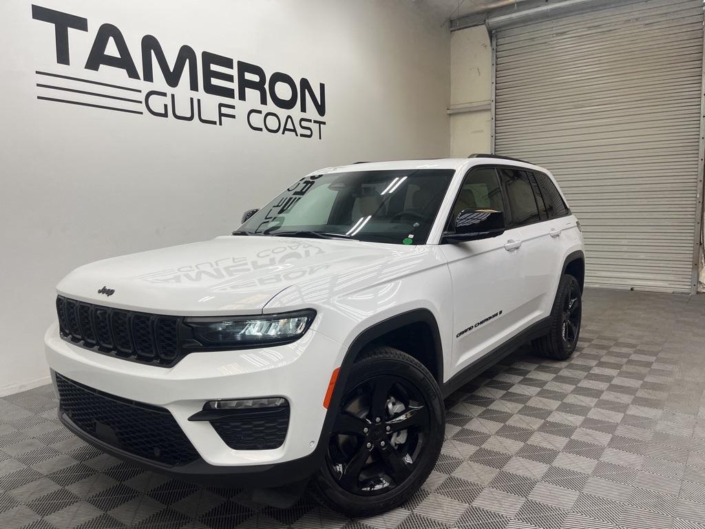 new 2025 Jeep Grand Cherokee car, priced at $52,727