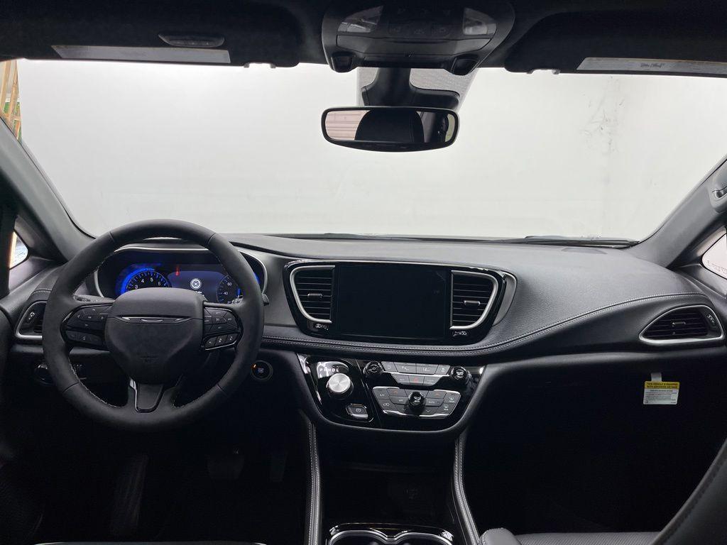 new 2027 Chrysler Pacifica car, priced at $51,640