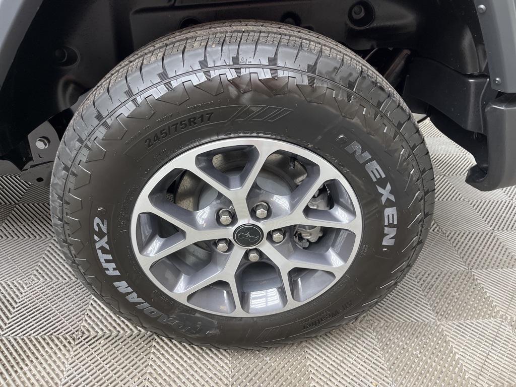 new 2025 Jeep Wrangler car, priced at $46,270