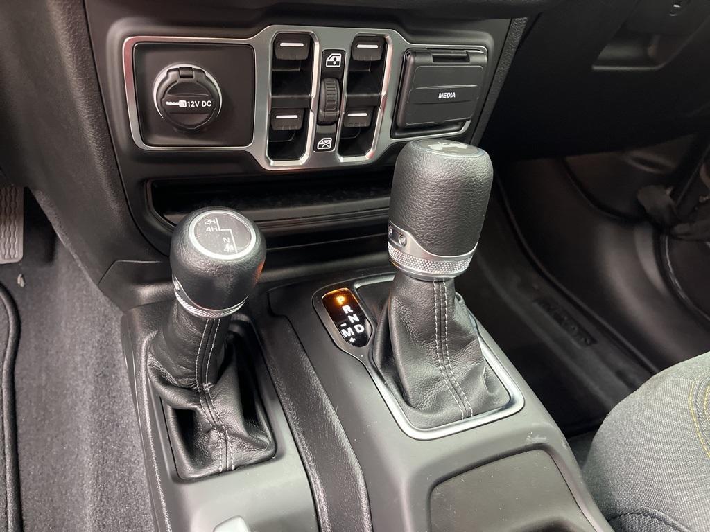 new 2025 Jeep Wrangler car, priced at $46,270