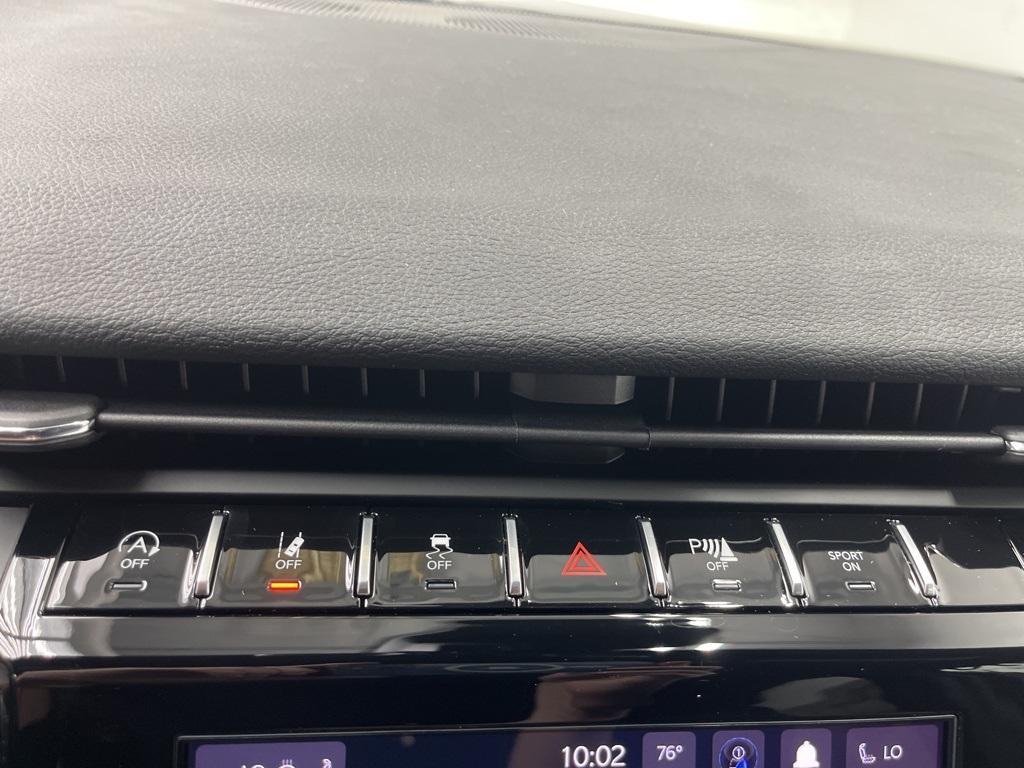 new 2025 Jeep Grand Cherokee car, priced at $42,661