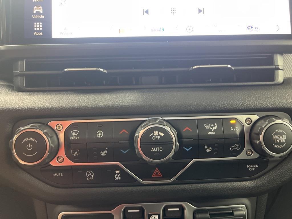 new 2025 Jeep Wrangler car, priced at $49,070