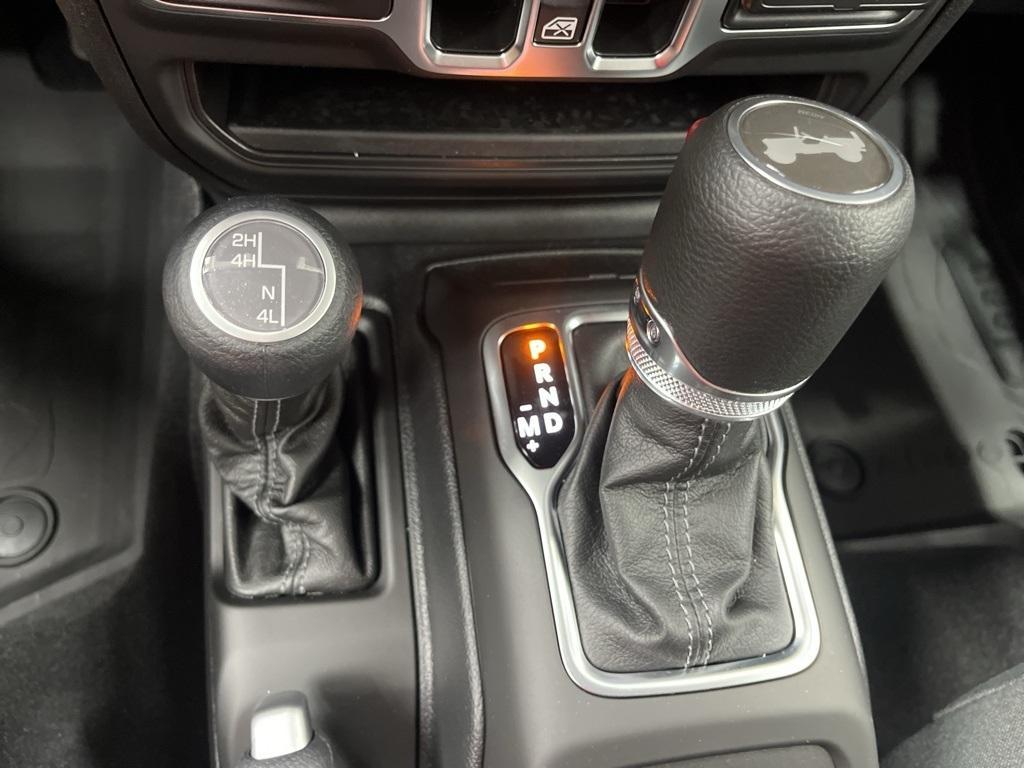 new 2025 Jeep Wrangler car, priced at $49,070