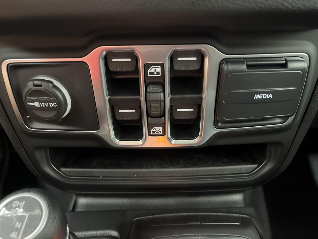 new 2025 Jeep Wrangler car, priced at $49,070