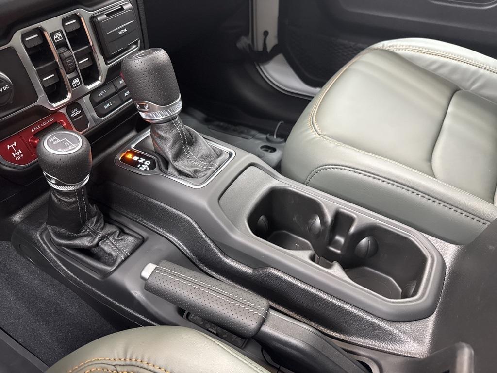 new 2025 Jeep Gladiator car, priced at $62,122