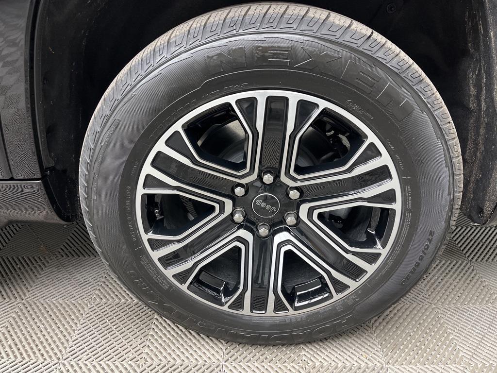 new 2026 Jeep Grand Wagoneer car, priced at $69,663