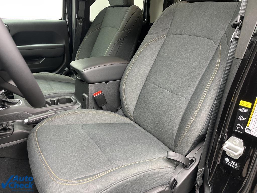 used 2025 Jeep Gladiator car, priced at $37,500