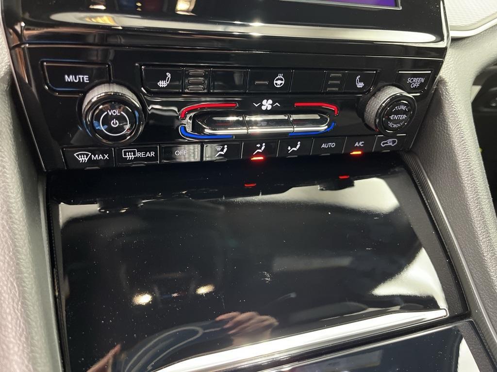 new 2025 Jeep Grand Cherokee car, priced at $44,561