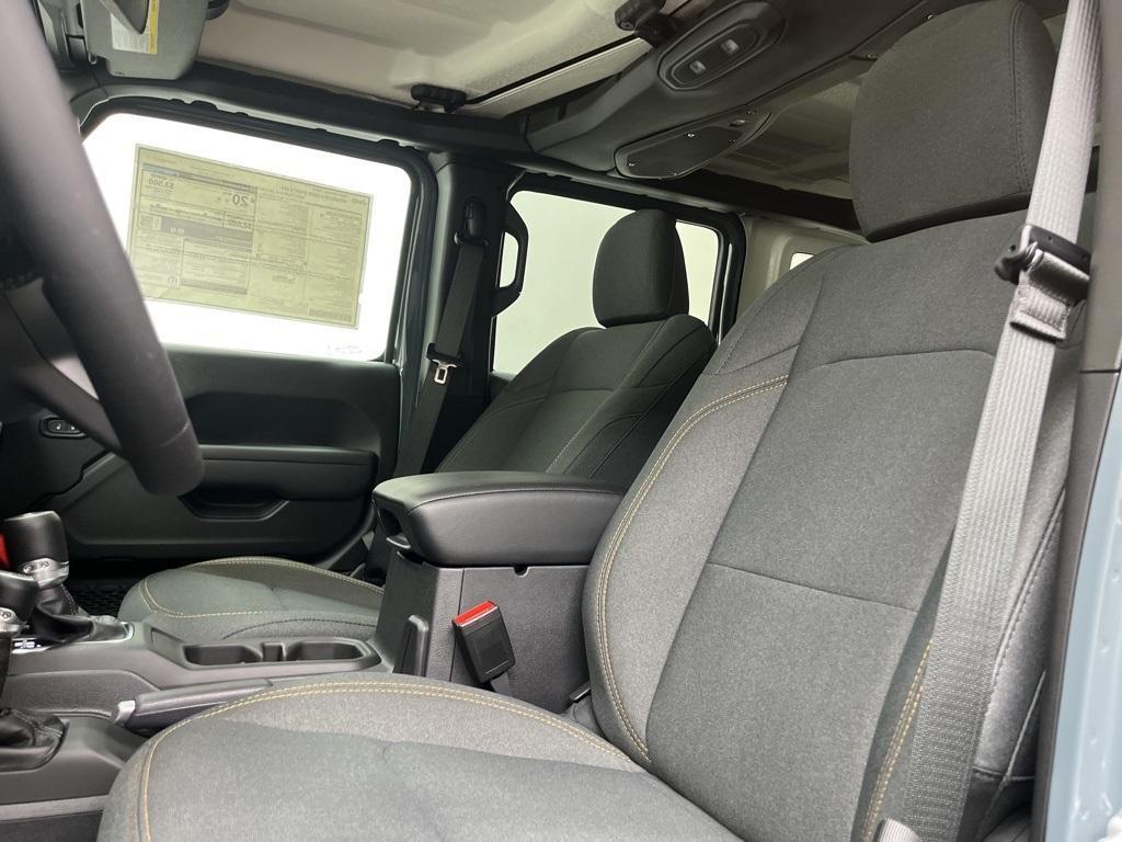 new 2025 Jeep Wrangler car, priced at $49,765