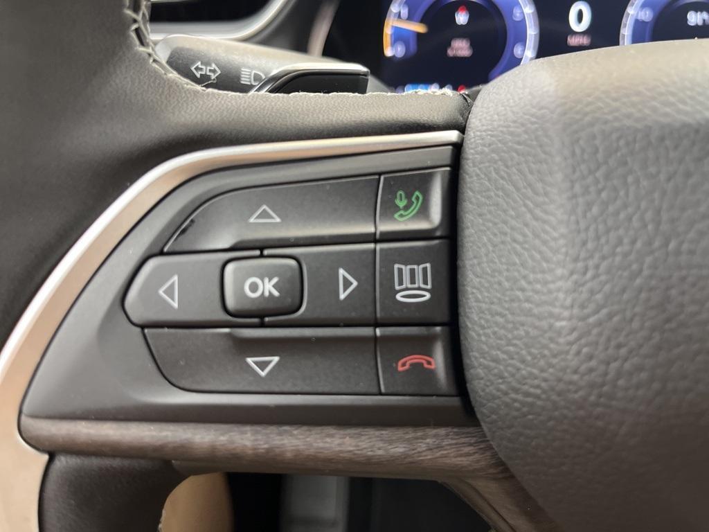 new 2025 Jeep Grand Cherokee car, priced at $50,660