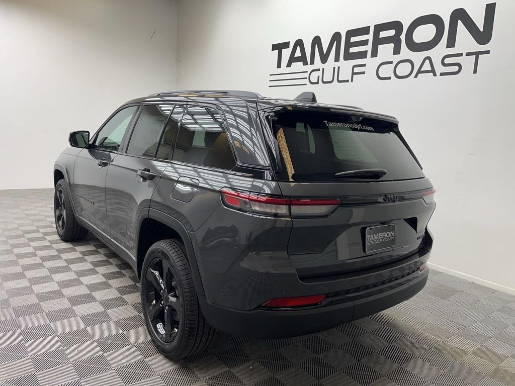 new 2025 Jeep Grand Cherokee car, priced at $50,660