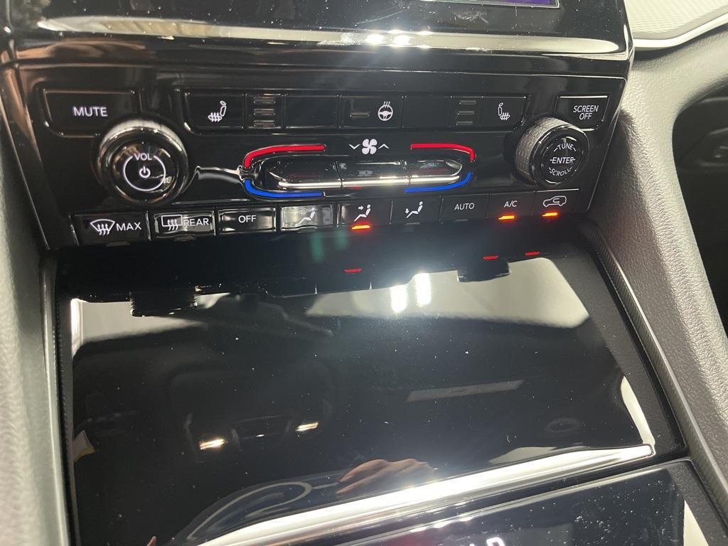 new 2025 Jeep Grand Cherokee car, priced at $42,661