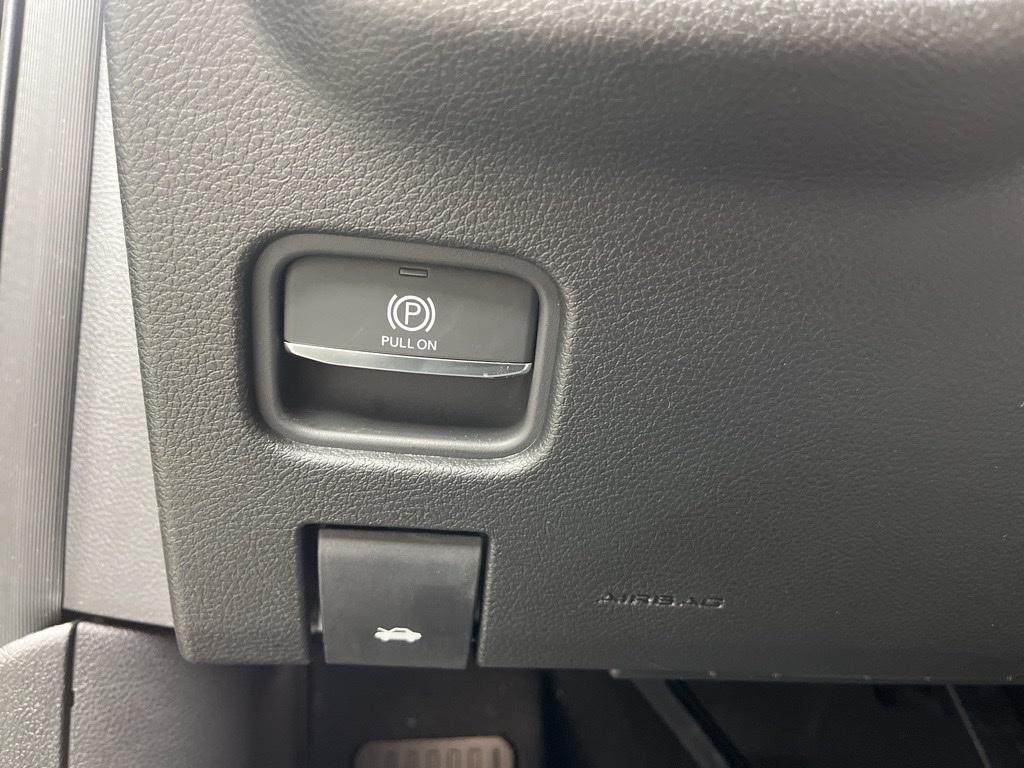 new 2025 Jeep Grand Cherokee car, priced at $50,660