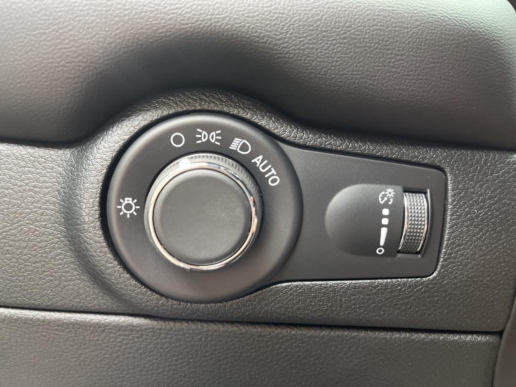 new 2025 Dodge Durango car, priced at $39,999