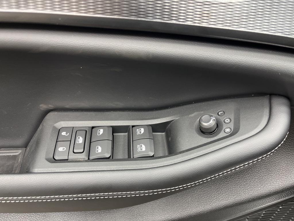 new 2025 Jeep Grand Cherokee L car, priced at $46,325