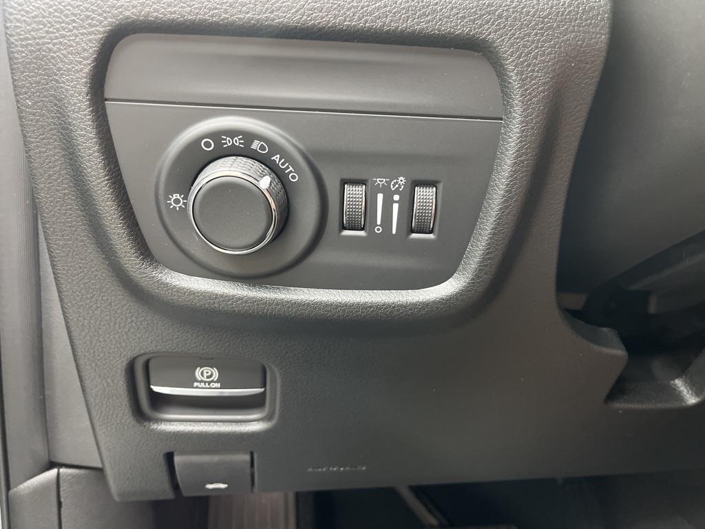 new 2025 Jeep Grand Cherokee L car, priced at $46,325